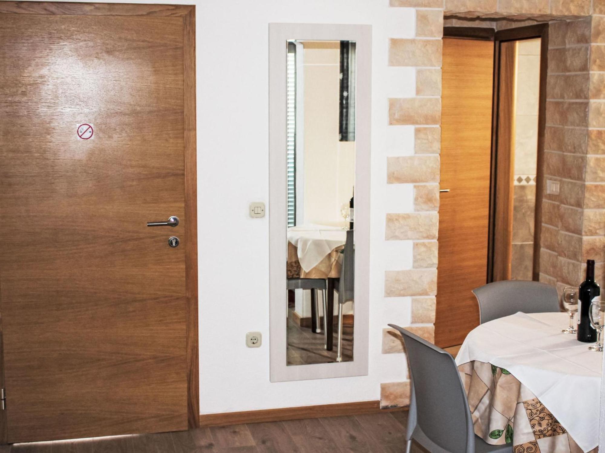 Silvia-1 By Interhome